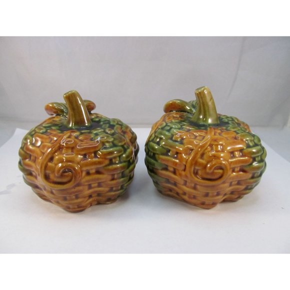 Vintage Small Glazed Basket Weave Ceramic Pumpkin Figurines - Picture 8 of 10